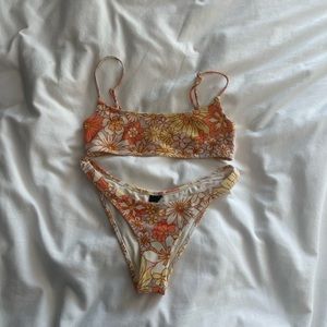 triangl floral bikini